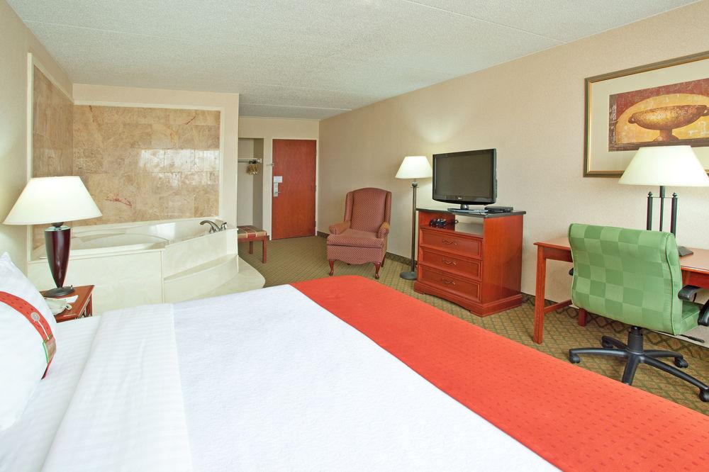 Delta Hotels By Marriott Muskegon Convention Center Extérieur photo