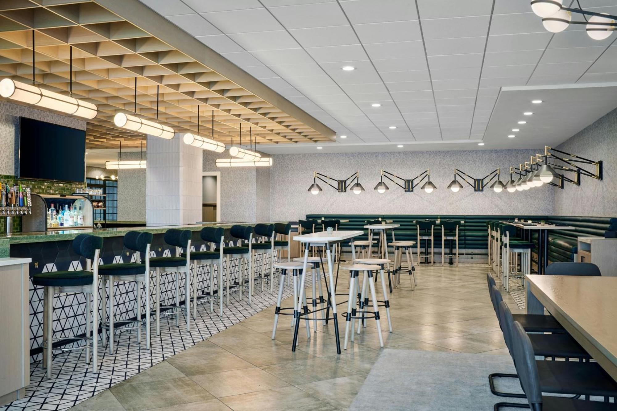 Delta Hotels By Marriott Muskegon Convention Center Extérieur photo
