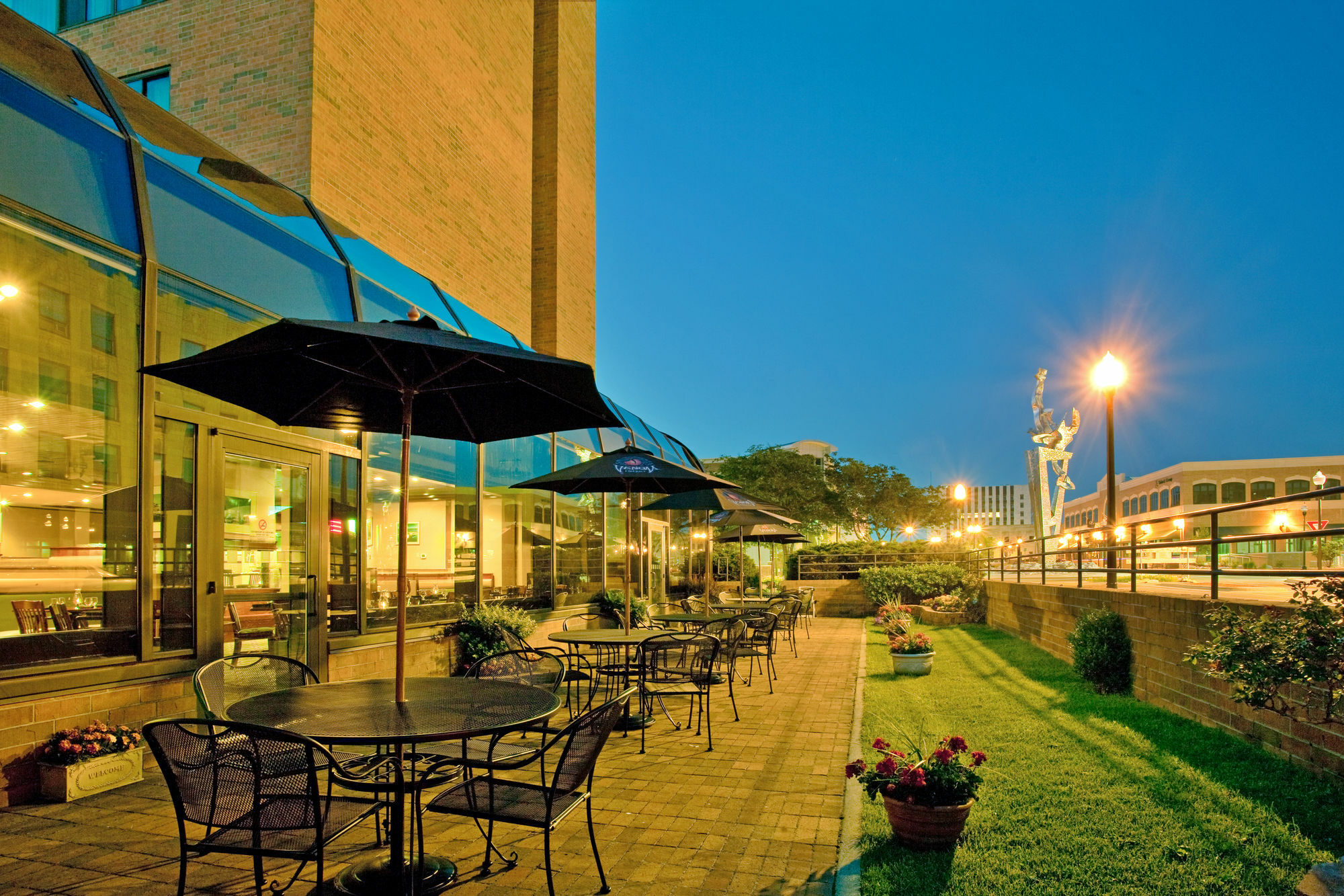 Delta Hotels By Marriott Muskegon Convention Center Extérieur photo